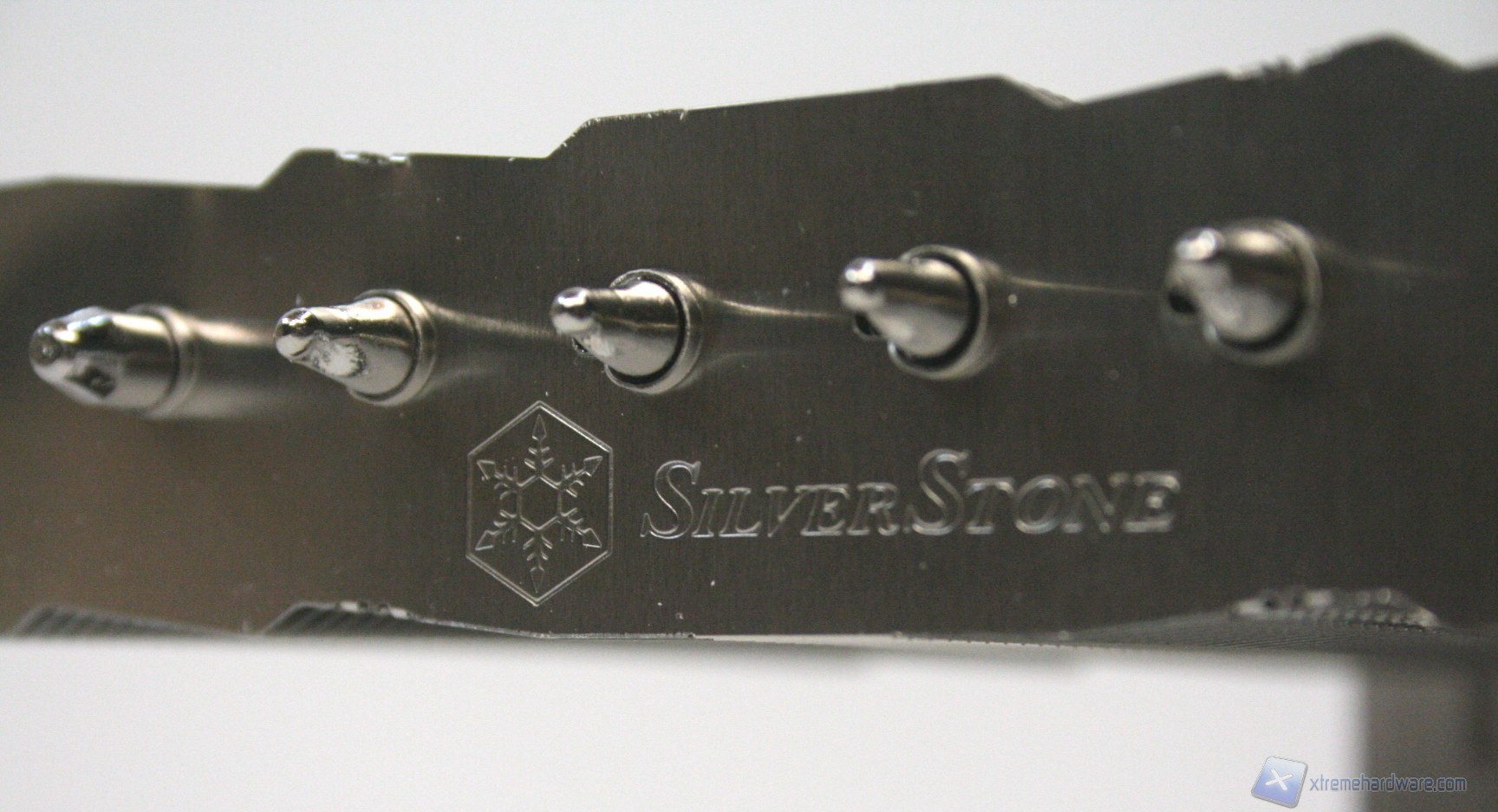 00086 Silverstine HELIGON 01